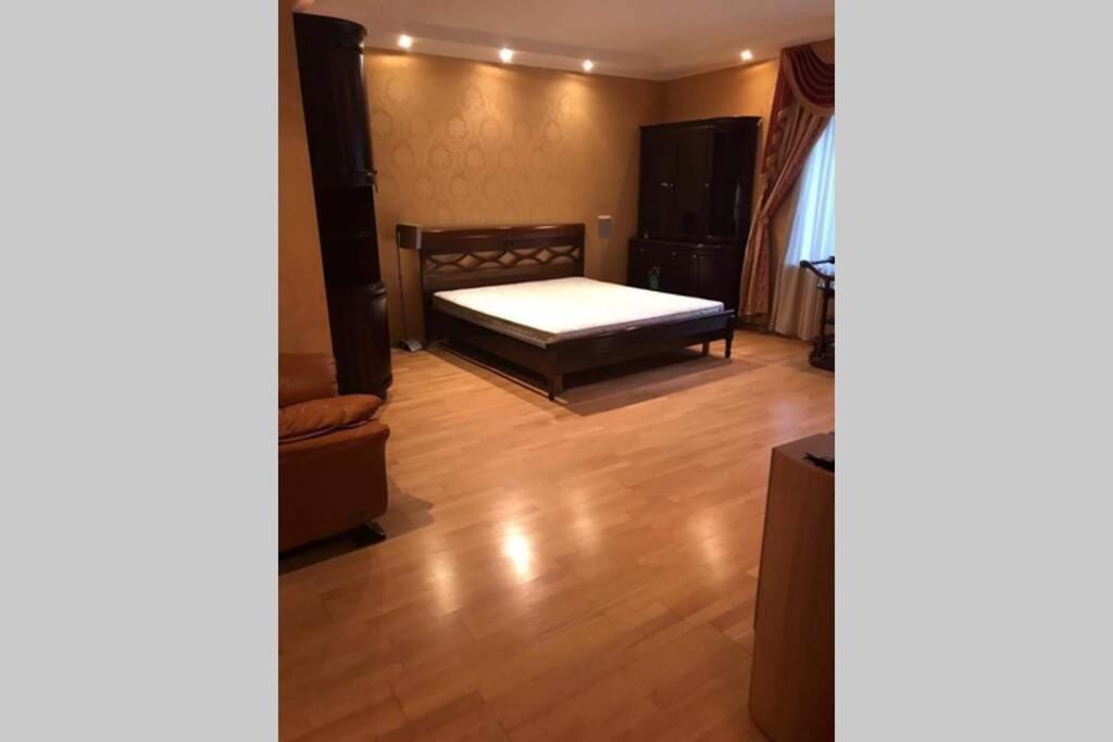 One Bedroom Kreschatik Str 4 Kijów Zewnętrze zdjęcie